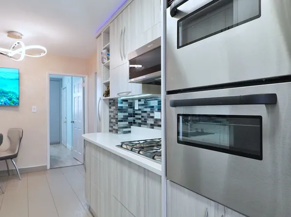 2711 Avenue X image 18 of 39