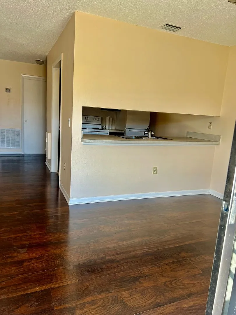 FREE 1st Months Rent! - 2/2 Condo in Melbourne — Photo 4