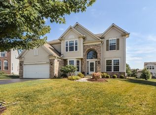15049 W Rickert Ln, Lockport, IL 60441