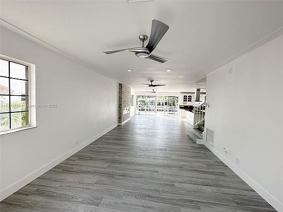 4th image of 2636 SE 13th Ct #A
