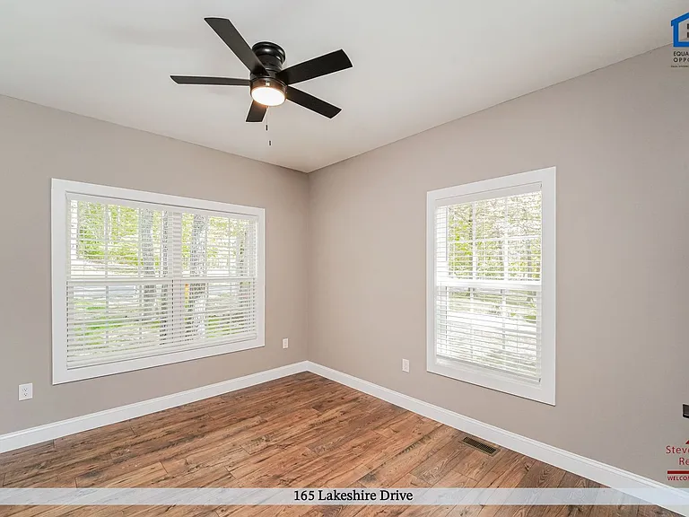 165 Lakeshire Dr — Photo 8
