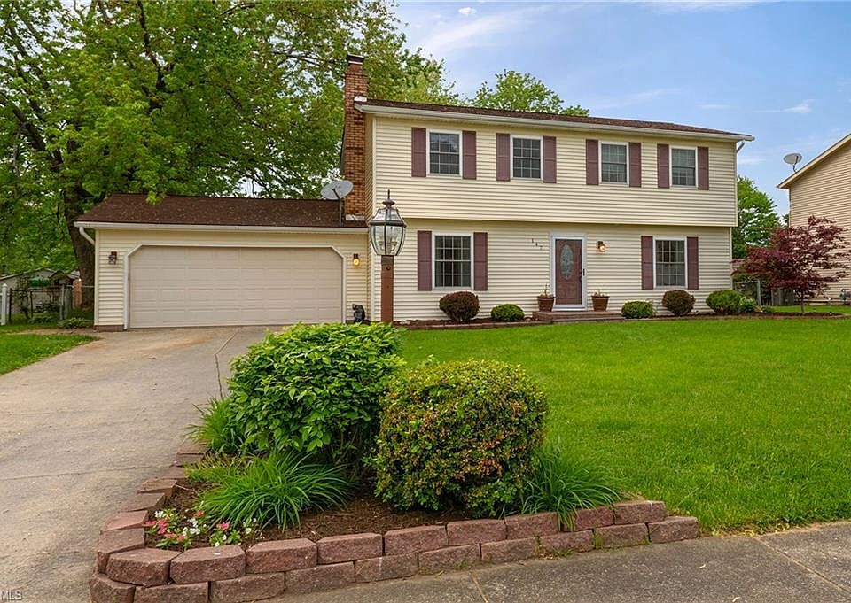1st image of 147 Parklane Dr