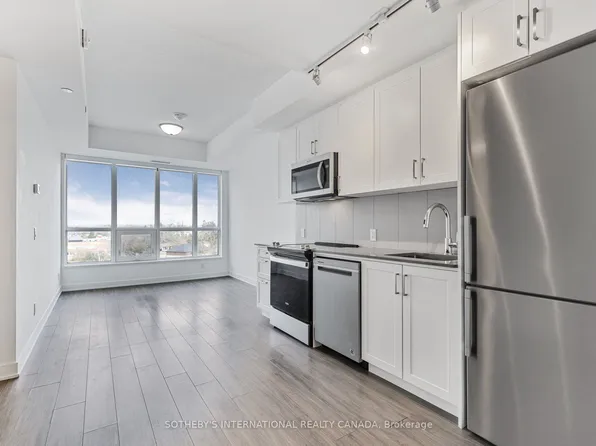 681 Yonge St, Barrie, ON
