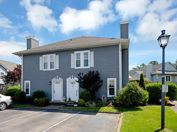 126 Castilian Dr, Virginia Beach, VA 23462