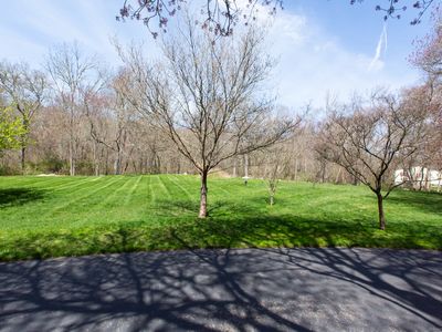 Mary Hall Road, Stonington, CT, 06378