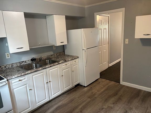 2nd image of 705 N Ohio St #4