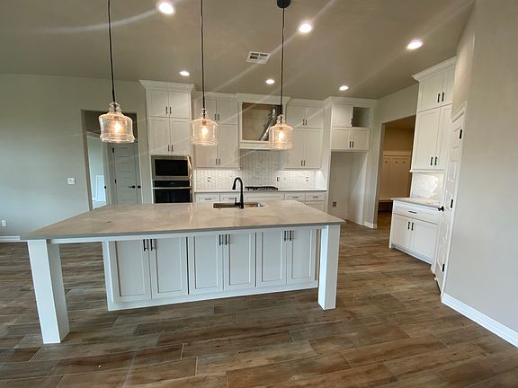 3rd image of 8409 NW 131st St