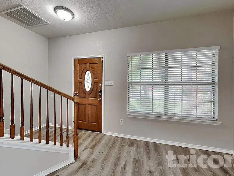 8210 Grissom Cir — Photo 2