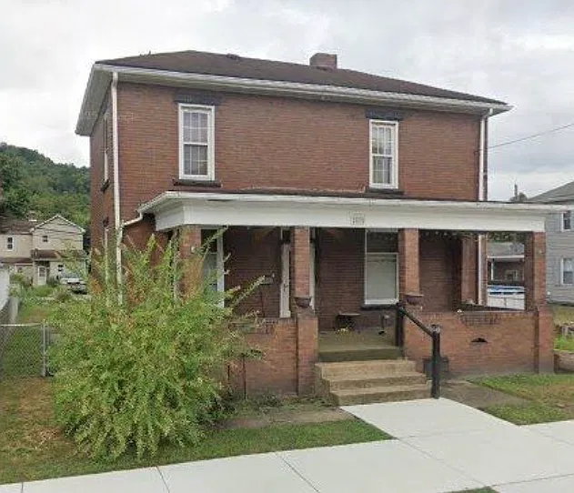 813 N 5th St