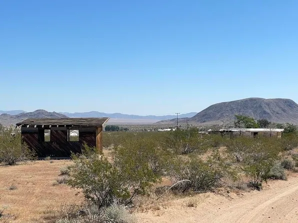 216 Jesse Rd, Landers, CA 92285