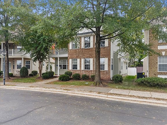 2nd image of 3772 Cainhoy Ln
