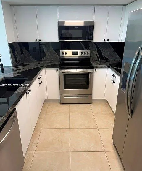 3000 Coral Way #511 — Photo 26