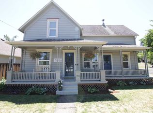 565 SW Clay St, Dallas, OR 97338