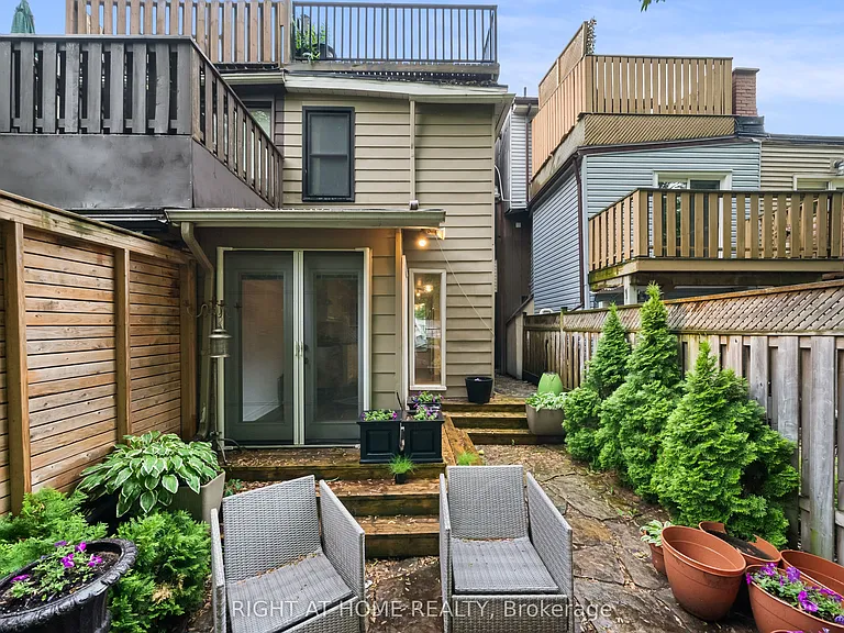 14 Wascana Ave — Photo 34