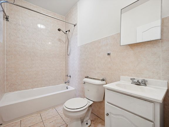 4th image of 1811 N 18th St Unit 1
