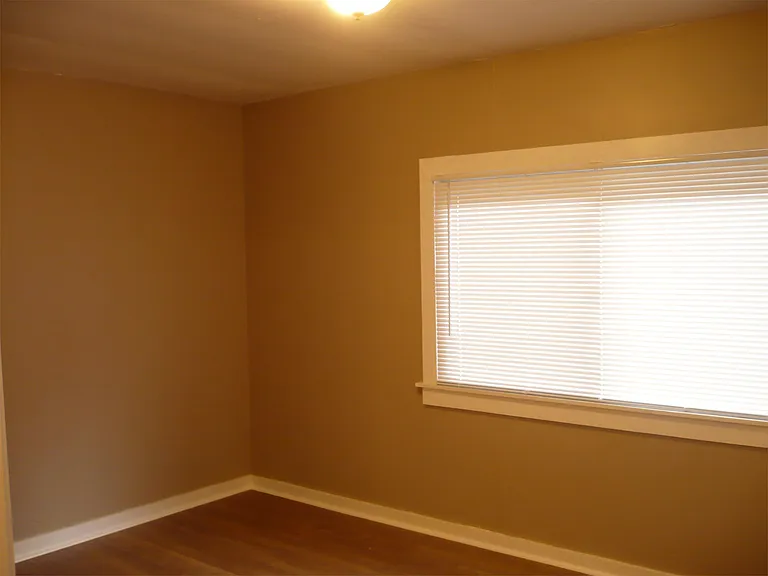 227 NW 11th St #1 — Photo 11