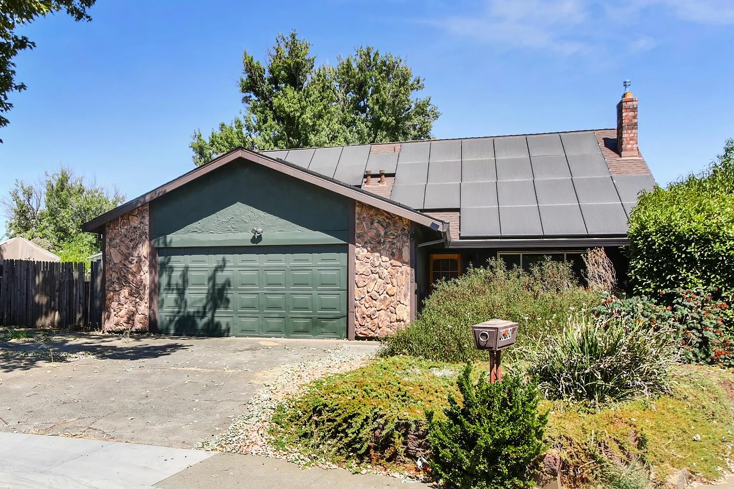 3260 Gould Way photo 1