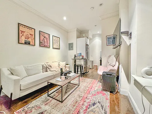 Rented by Dallien Realty Limited Liability Company | media 25