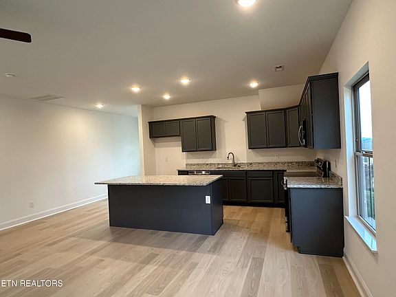 3rd image of 3430 Majestic Hills Way