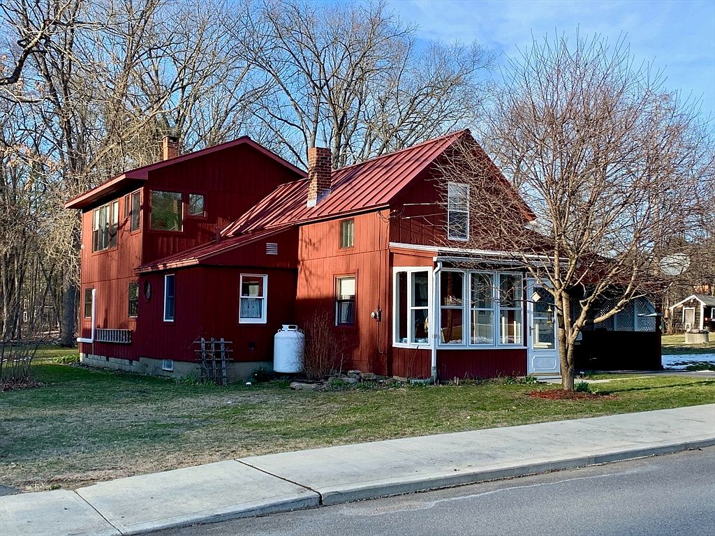 5 Warner St, Erving, MA 01344 Zillow