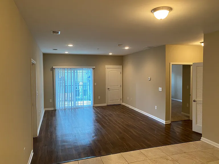 1213-1217 Fairmount Ave #305 — Photo 2