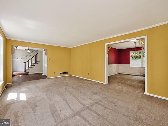 4th image of 217 Shropshire Dr