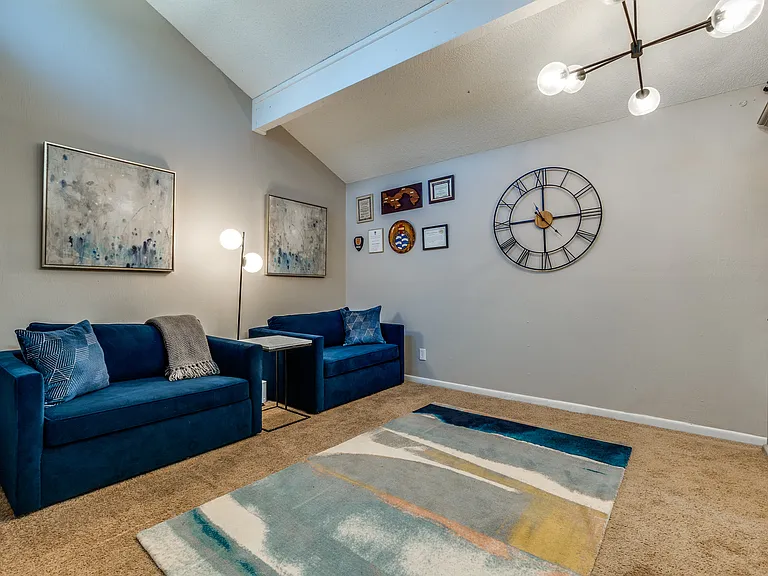 9602 Baseline Dr — Photo 10