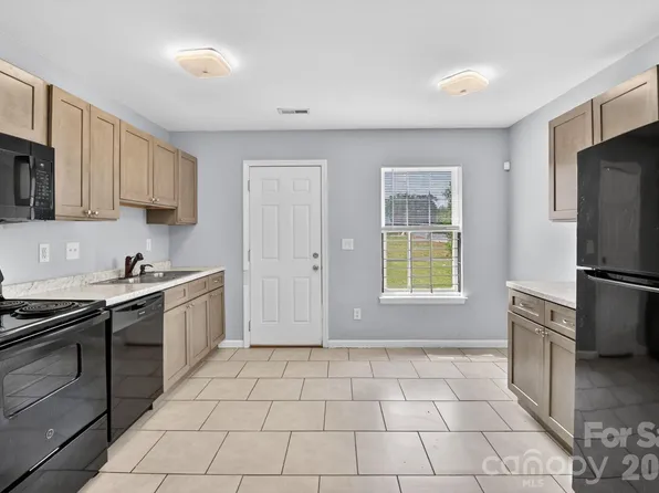 3335 Avalon Ave, Charlotte, NC 28208
