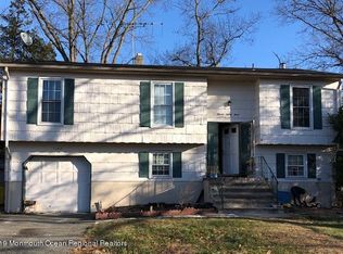 1183 Manor Dr, Lakewood, NJ