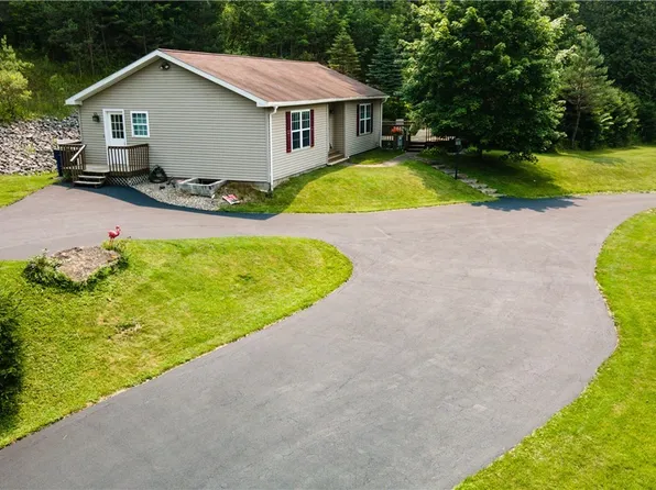 2212 Clark Hollow Rd, La Fayette, NY 13084