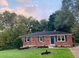 287 Cherry Ln, Frankfort, KY 40601