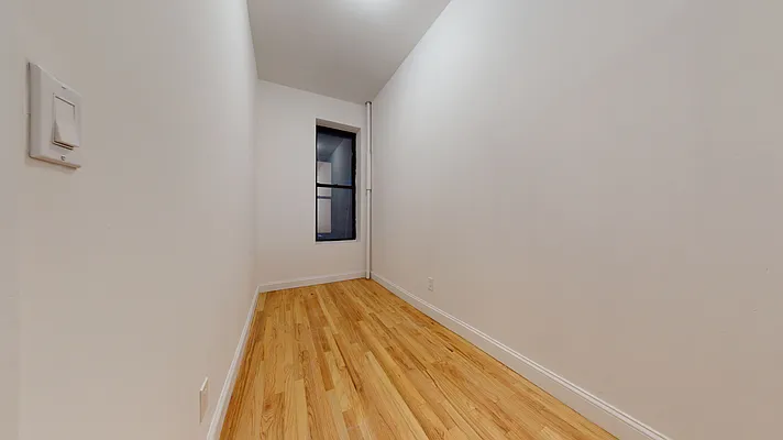 Rented by Bond New York | media 7