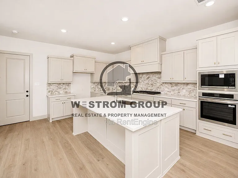 320 Walker Pkwy — Photo 10