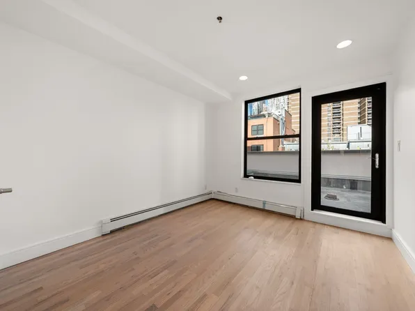 264 Water Street image 7 of 12