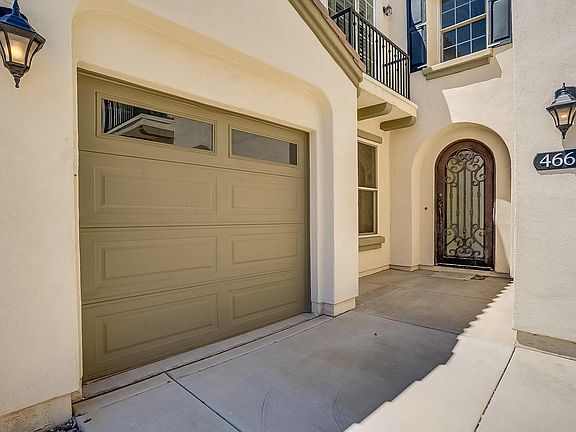 4th image of 4662 E Waterman Ct