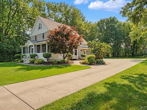 3rd image of 3258 Old Lakeview Rd