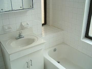 5th image of 245 E 62nd St APT 3