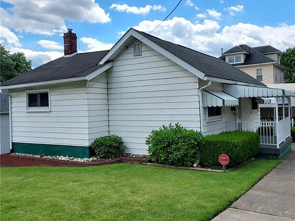 2nd image of 445 Wayne Ave