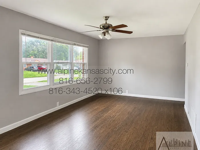 3 bed, 1.0 bath, 1000 sqft, $1,595 — Photo 2