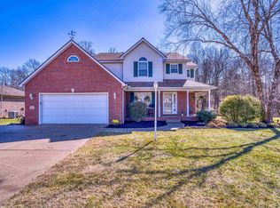 7011 Rosewood Ln, Newburgh, IN 47630