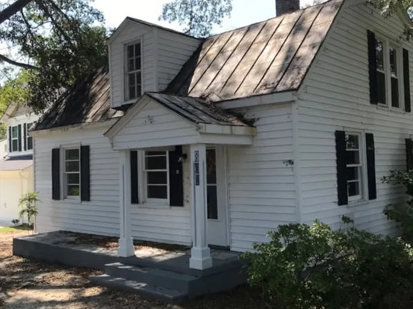 808 Brake St, Nashville, NC 27856