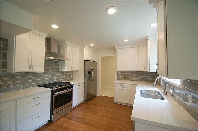 1st image of 4105 Eskew Dr