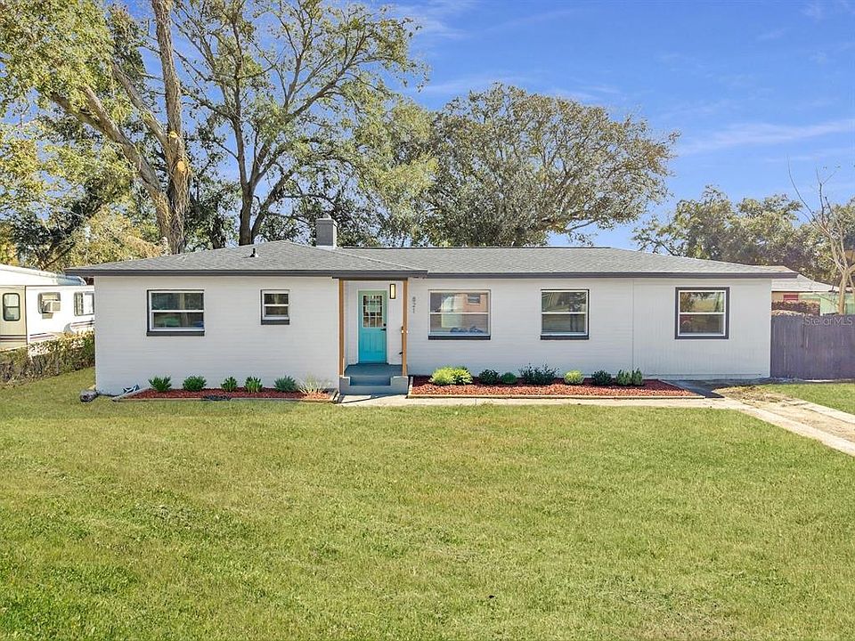 1st image of 821 PINEDALE AVENUE