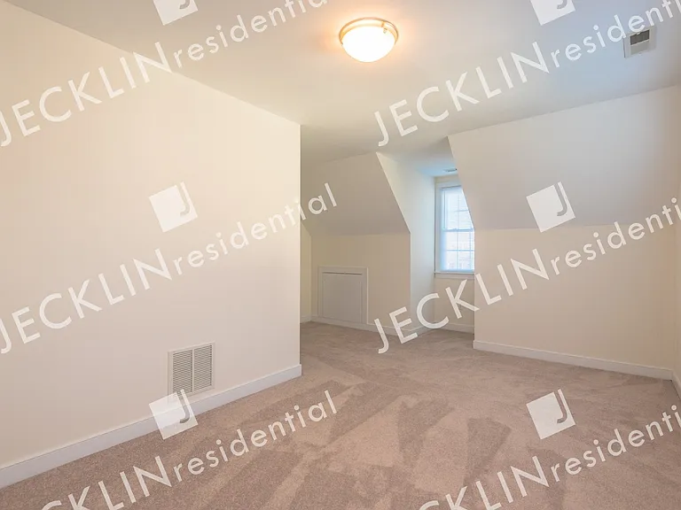 10653 Anna Marie Dr — Photo 27