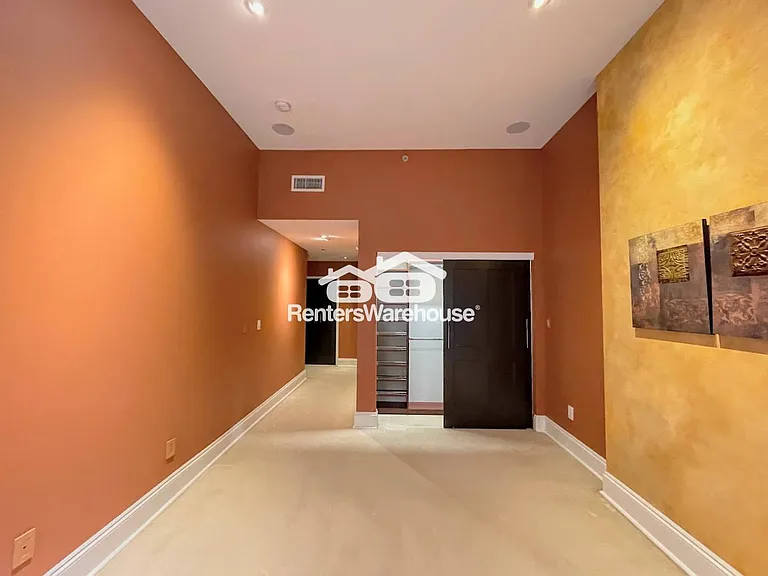 219 Granby St #20 — Photo 15