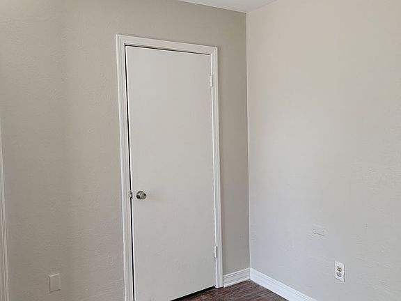 2nd image of 1057 Dalzell St #1065