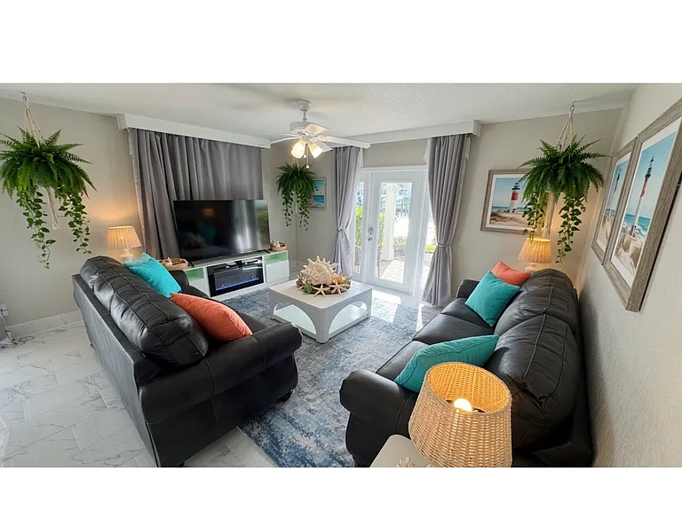 5275 Coquina Key Dr SE #B — Photo 7