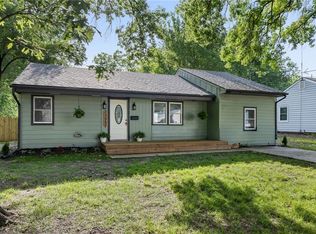305 S Sunset Dr, Olathe, KS 66061