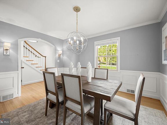 5th image of 10318 Parkman Rd