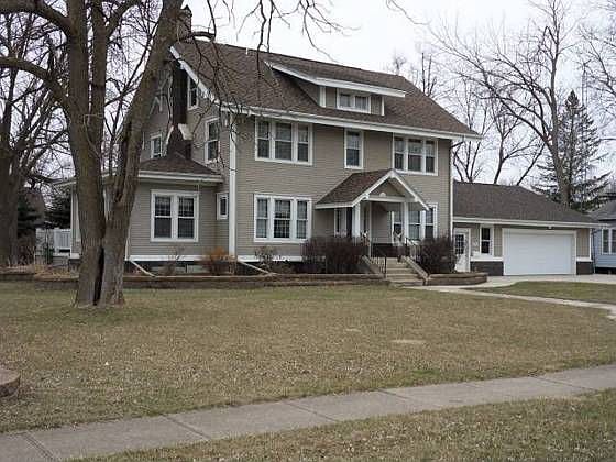 1st image of 505 N Woodlawn Ave